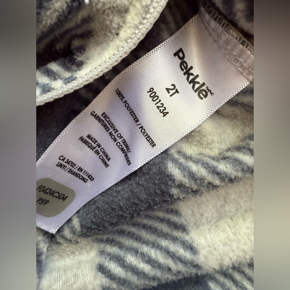 2 Pyjamas, Pekkle 2T Polyester - Picture 3 of 3